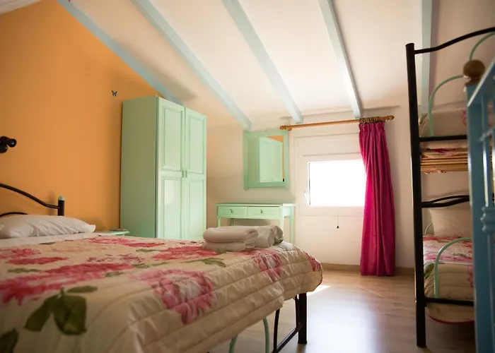 Villa Eleni Holidays Up To 18 Guests Karousádes