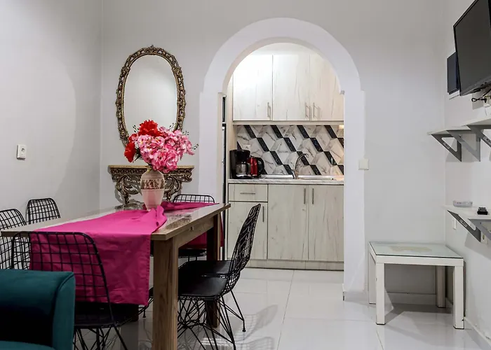 Eleni Holidays Up To 18 Guests *