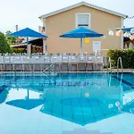 Eleni Holidays Up To 18 Guests Karousádes