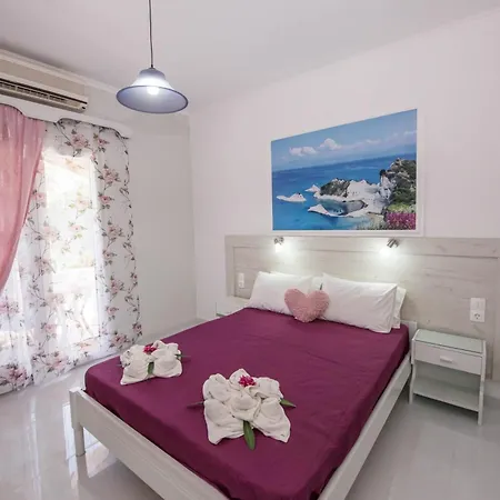 Eleni Holidays Up To 18 Guests * Karousádes