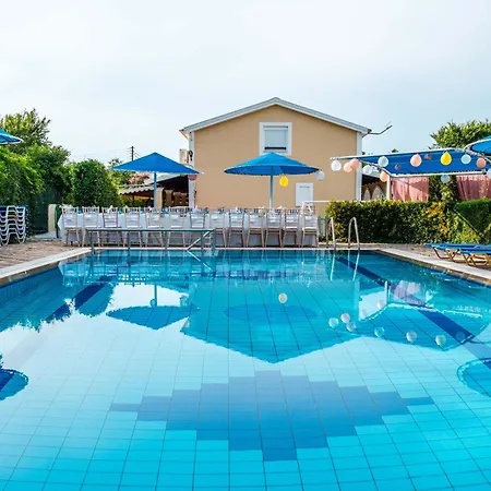 Eleni Holidays Up To 18 Guests * Karousádes
