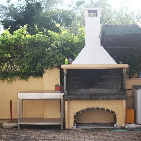 Eleni Holidays Up To 18 Guests * Karousádes