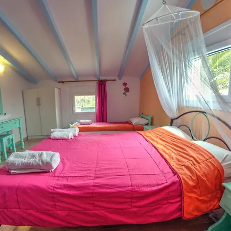 Eleni Holidays Up To 18 Guests Vila *