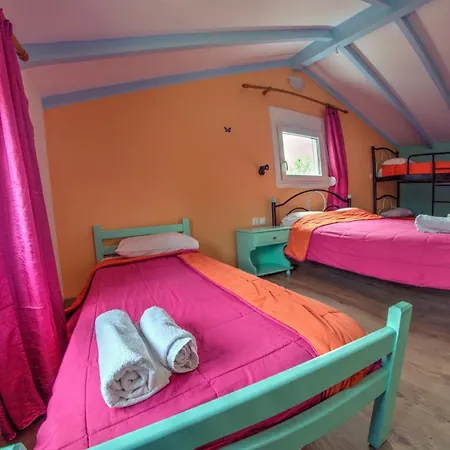 Vila Eleni Holidays Up To 18 Guests Karousádes