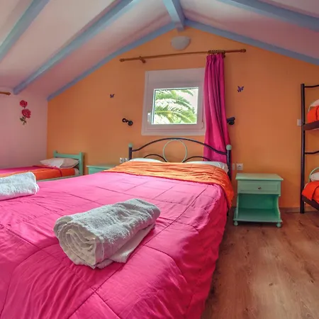 Vila Eleni Holidays Up To 18 Guests *