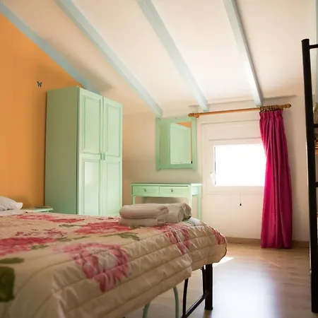 Vila Eleni Holidays Up To 18 Guests Karousádes