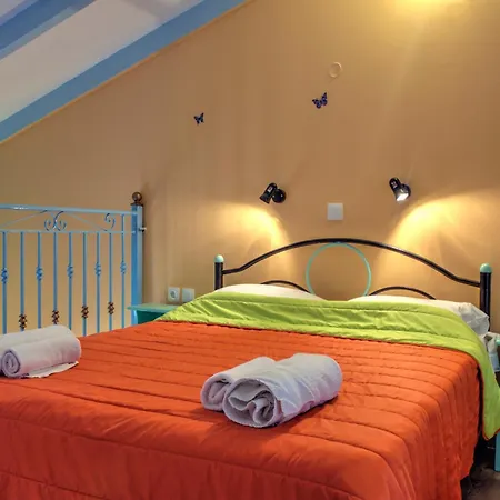 Eleni Holidays Up To 18 Guests Vila Karousádes