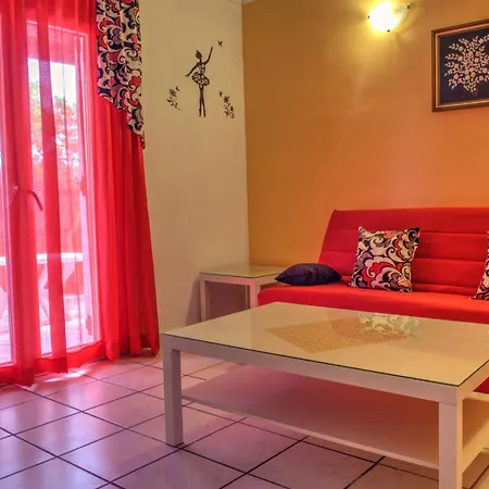 Eleni Holidays Up To 18 Guests Vila *