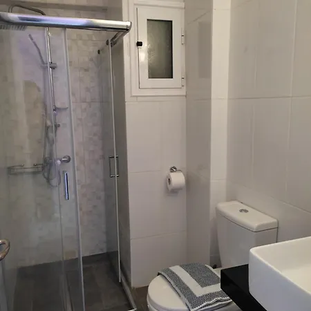 Eleni Holidays Up To 18 Guests Vila *
