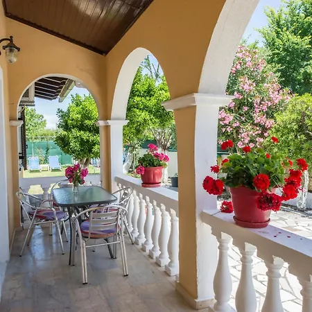 Eleni Holidays Up To 18 Guests Vila