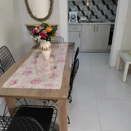 Eleni Holidays Up To 18 Guests Vila *