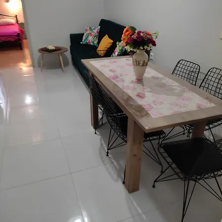 Eleni Holidays Up To 18 Guests Vila Karousádes
