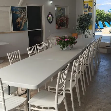 Eleni Holidays - Private Pool For Groups 10-20 Guests