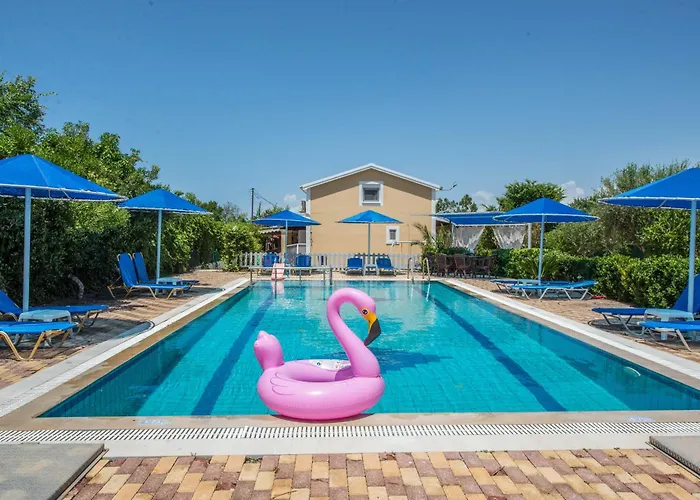 Eleni Holidays Up To 18 Guests Karousádes
