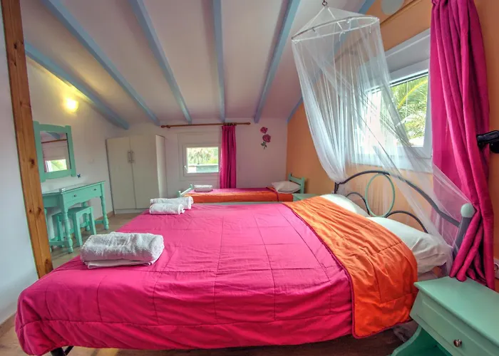 Eleni Holidays Up To 18 Guests Vila *