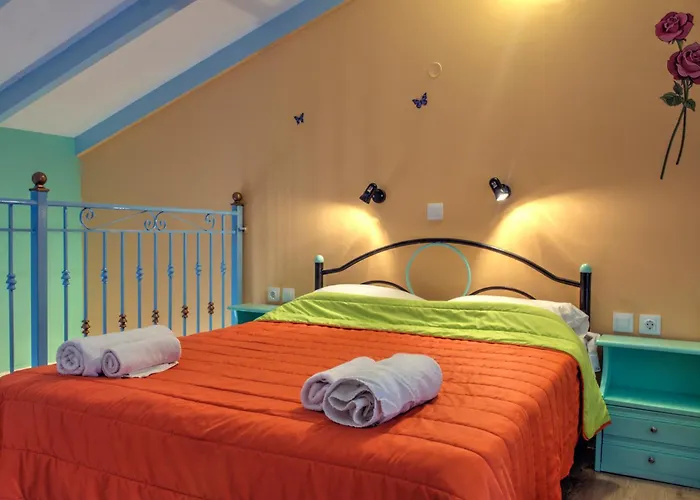 Eleni Holidays Up To 18 Guests Willa Karousádes