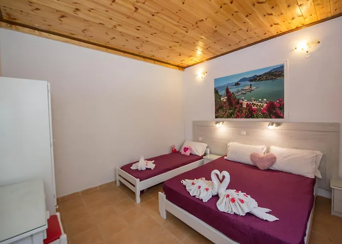 Eleni Holidays Up To 18 Guests Vila *