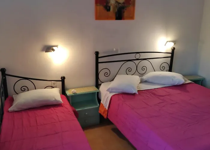 Vila Eleni Holidays Up To 18 Guests