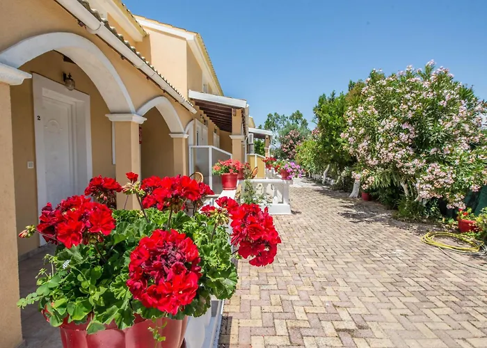 Villa Eleni Holidays Up To 18 Guests