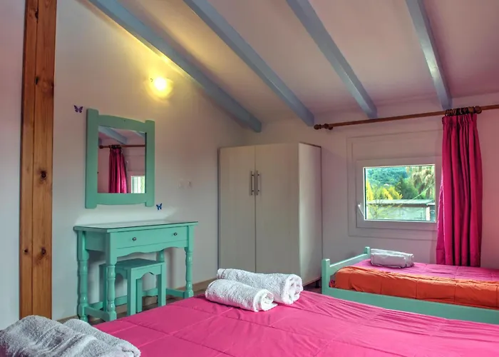 Eleni Holidays Up To 18 Guests *