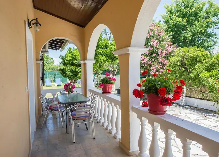 Eleni Holidays Up To 18 Guests Вилла