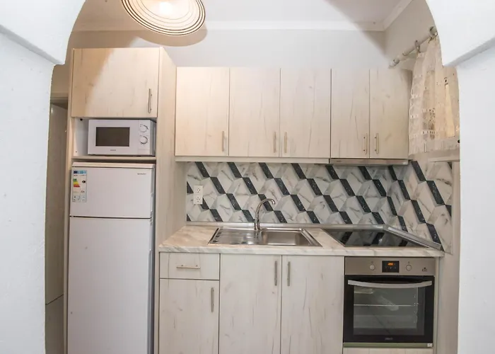 Вилла Eleni Holidays Up To 18 Guests Карусадес